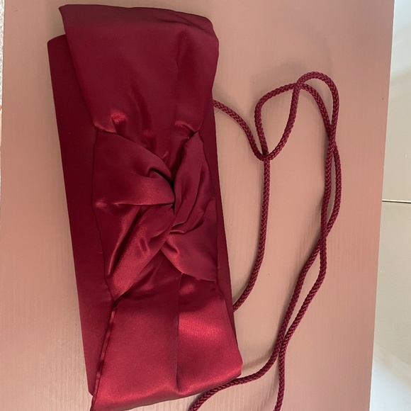 Target 2010s Berry Red Bow Evening Sateen Clutch - Picture 14 of 16